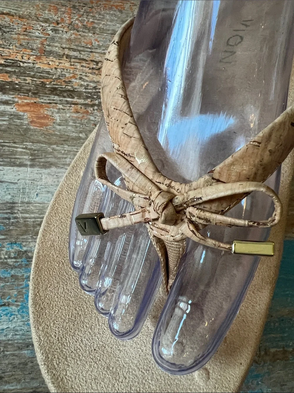 Vionic Tan Braided Thong Sandal with Cushioned Footbed Size 8.5